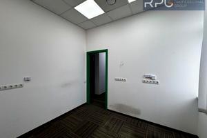 коммерческая по адресу Героїв Космосу ул., 4
