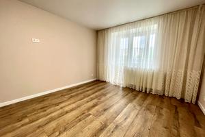 квартира за адресою Злуки просп., 49