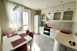 квартира по адресу Ревуцкого ул., 40-В