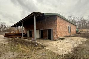 комерційна за адресою Вантажний двір, 3