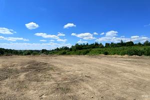 участок по адресу с. Шаровечка, 
