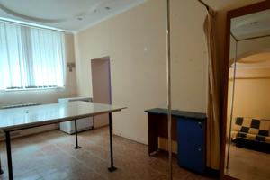 комерційна за адресою Шишкарівська вул., 2