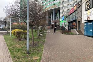 комерційна за адресою Вишгородська вул., 45/2