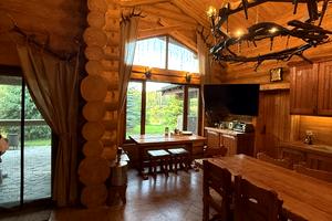 комерційна за адресою Київська вул., 5