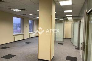 комерційна за адресою Жилянська вул., 75