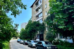 квартира за адресою Олександра Довженка вул., 18/2