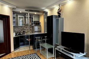 квартира за адресою Анни Ахматової вул., 35