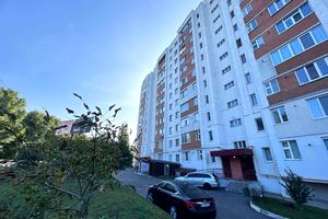 квартира за адресою Чорновола вул., 176