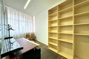 комерційна за адресою Лесі Українки бульв., 23