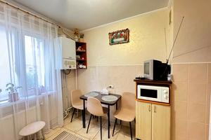 квартира за адресою Василя Симоненка вул., 7
