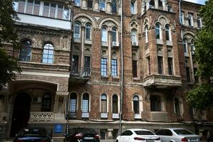 коммерческая по адресу Спиридоновская ул., 8