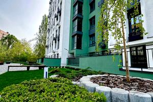 квартира за адресою Космічна вул., 5