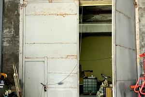 комерційна за адресою Верстова вул., 33