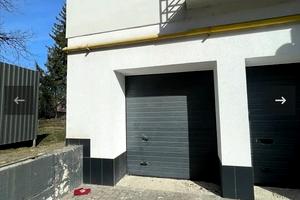 паркомісце за адресою Залізнична вул., 3