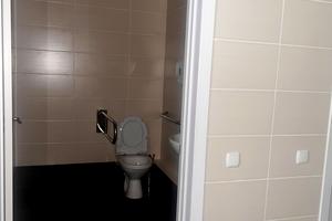 комерційна за адресою 23 Серпня вул., 33а