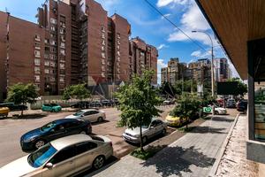 комерційна за адресою Антоновича вул. (Горького), 103