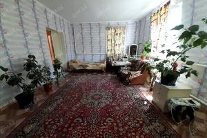 дом по адресу Центральна, 1