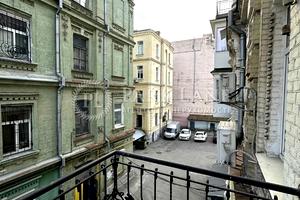 коммерческая по адресу Шота Руставели ул., 30-Б