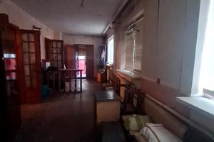 будинок за адресою лінія 42-га вул.