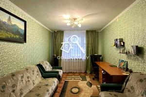квартира за адресою Світальського, 18