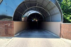 паркомісце за адресою Дмитра Яворницького просп. (Карла Маркса), 5