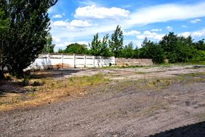 комерційна за адресою с. Пеньківка, Центральна, 2а