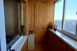 квартира за адресою Феодосійська вул., 8