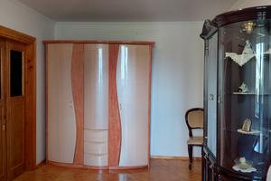 кімната за адресою Василя Симоненка вул. (), 13