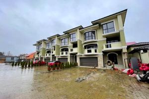 будинок за адресою Курортна, 8
