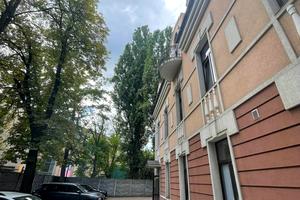коммерческая по адресу Жилянская ул., 97