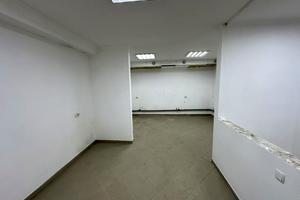 комерційна за адресою Агатангела Кримського вул., 5