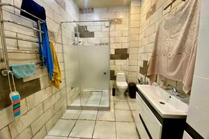 будинок за адресою Подвійна вул. (9 Січня), 28а