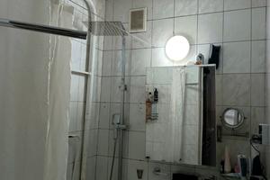 будинок за адресою с. Крижанівка, Бескаравайнова вул., 12