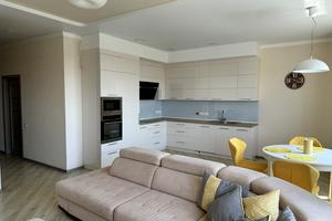 квартира за адресою Героїв Оборони Одеси вул. (Героїв Сталінграду), 24
