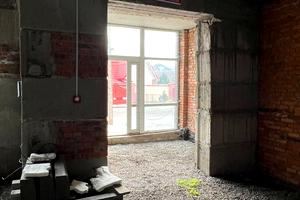 комерційна за адресою Козацька вул., 40
