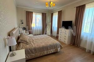 будинок за адресою 136-тя Садова вул.