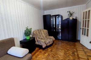 квартира за адресою Будівельників вул., 12