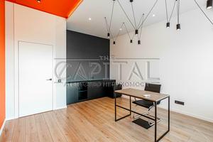 коммерческая по адресу Кловский спуск, 7a