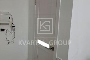 комерційна за адресою Гнатюка вул., 4