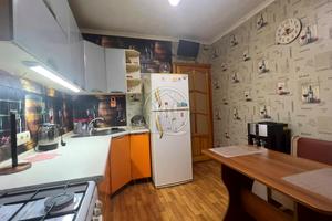 квартира за адресою Залізничників, 3