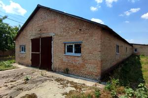 комерційна за адресою вул. Колгоспна, 22б