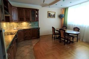 квартира по адресу Николая Амосова ул., 4