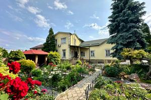 будинок за адресою Січових Стрільців вул. (Артема), 95
