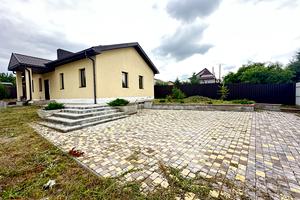 будинок за адресою Богдана Ступки