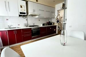 квартира за адресою Івасюка, 52