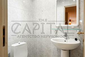 комерційна за адресою Жилянська вул., 5