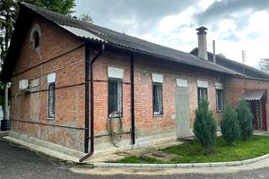 коммерческая по адресу Нарвська, 19