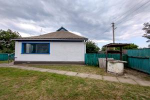 будинок за адресою центральна