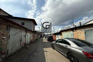 паркомісце за адресою Велика Кільцева вул., 4-Б