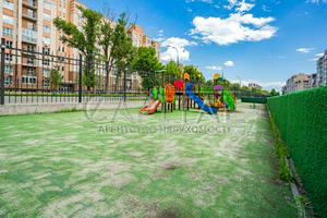 комерційна за адресою Метрологічна вул., 56